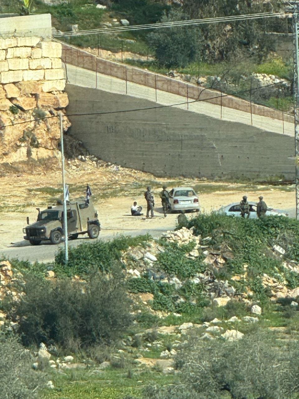Israeli forces detain Palestinians in Shuqba raid