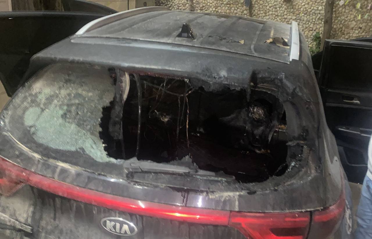 Israeli settler militias attack vehicles in Mazra’a al-Qibliya village