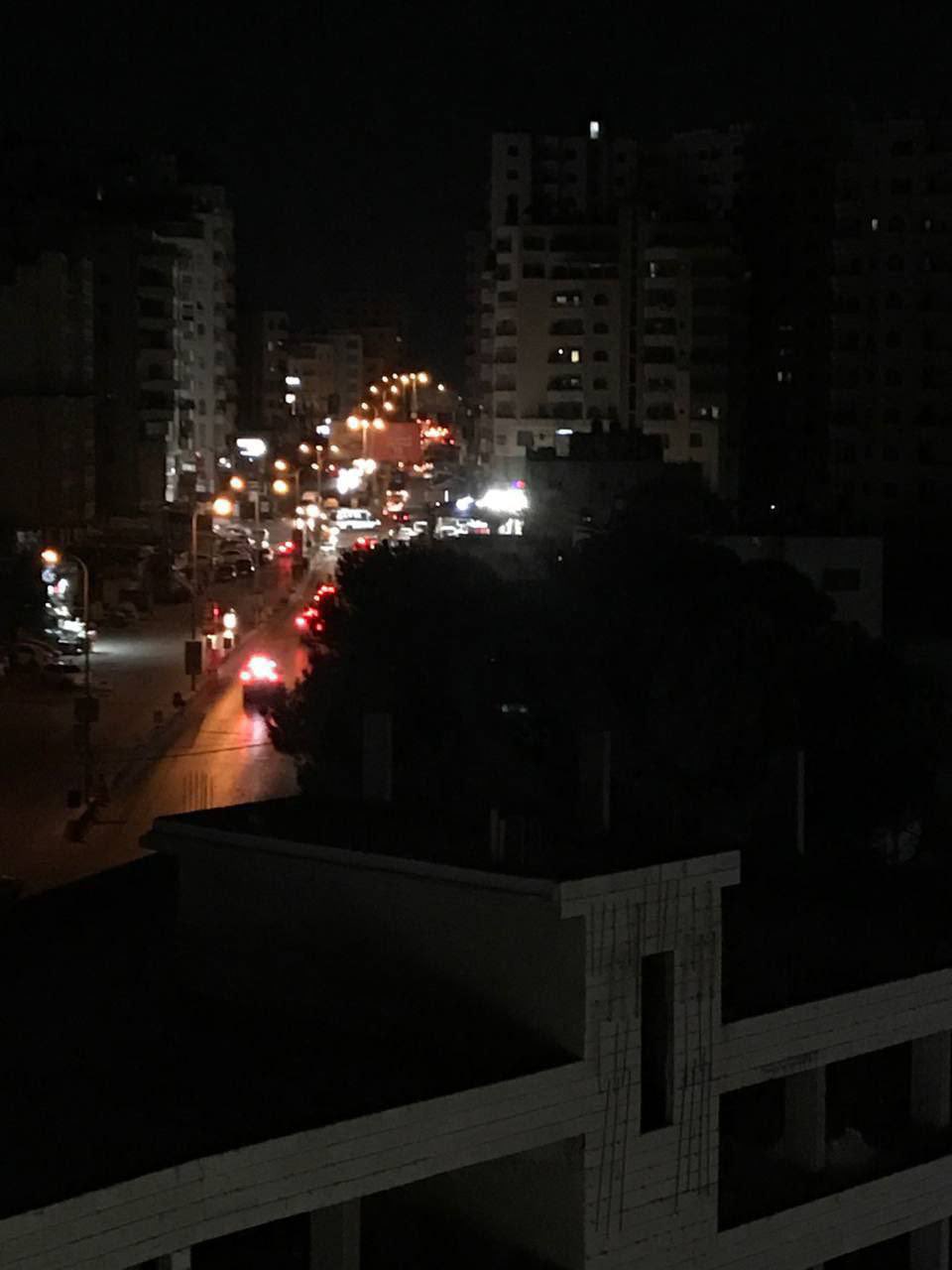 Palestinians injured by Israeli gunfire in Qalandiya camp