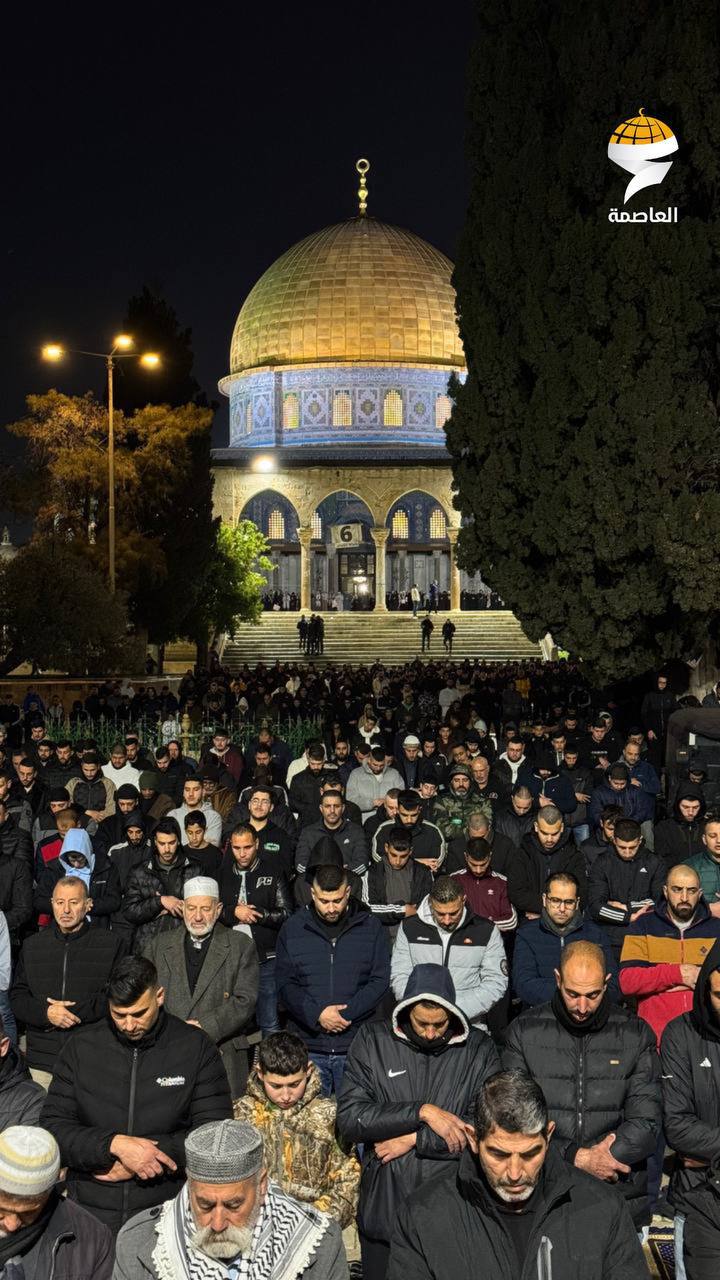 Thousands perform prayers at Al-Aqsa despite Israeli restrictions