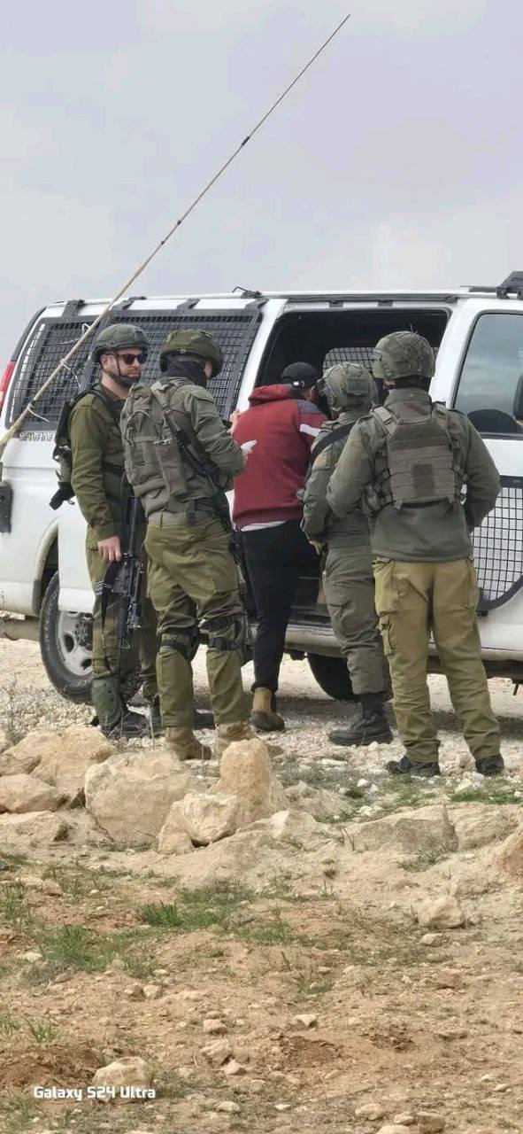 Israeli forces arrest two Palestinian youth in Masafer Yatta
