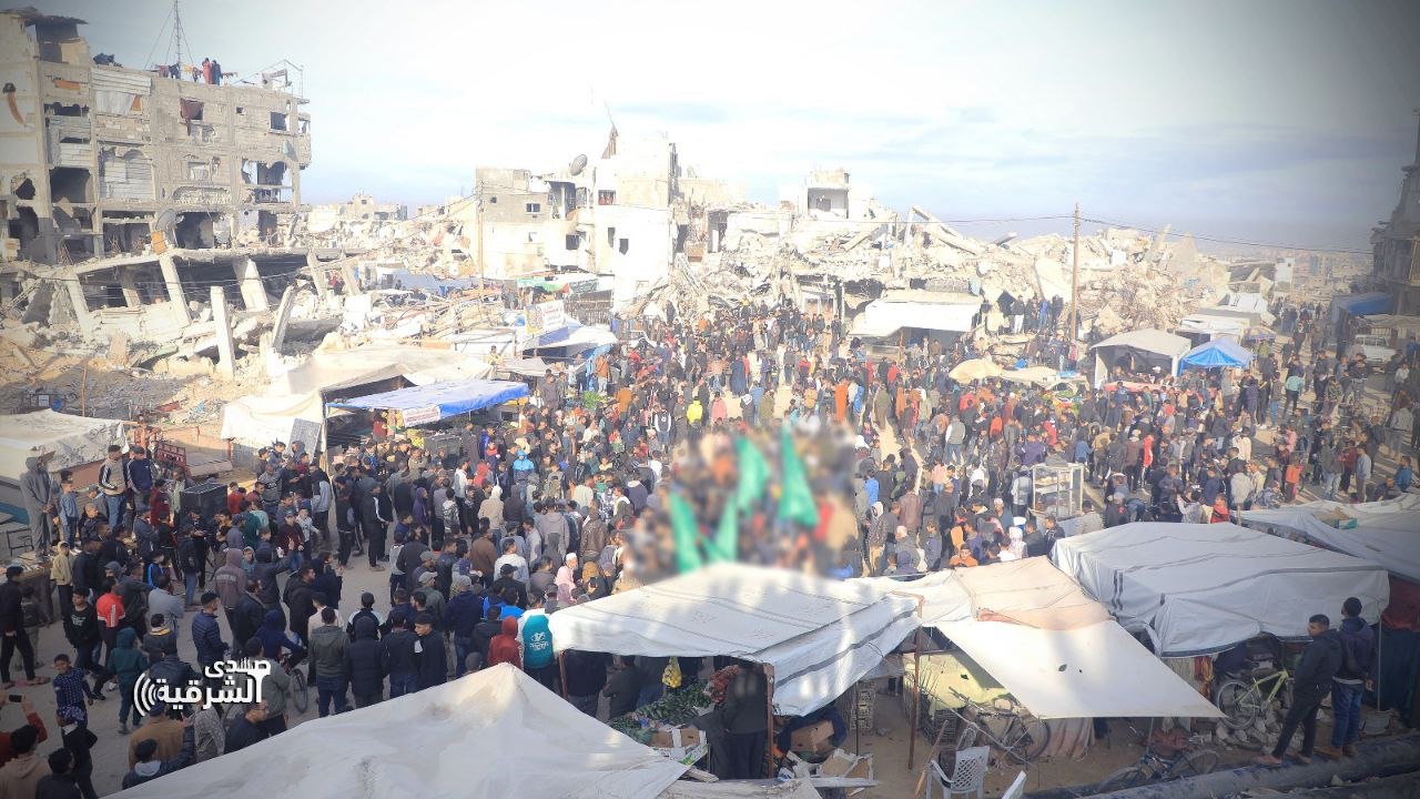 Crowds in Khan Younis celebrate Palestinian resistance victory