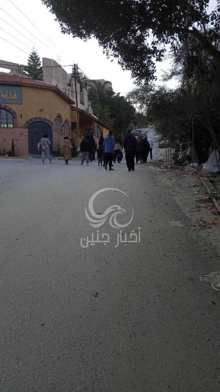 Israeli forces displace residents in eastern Jenin on day 43