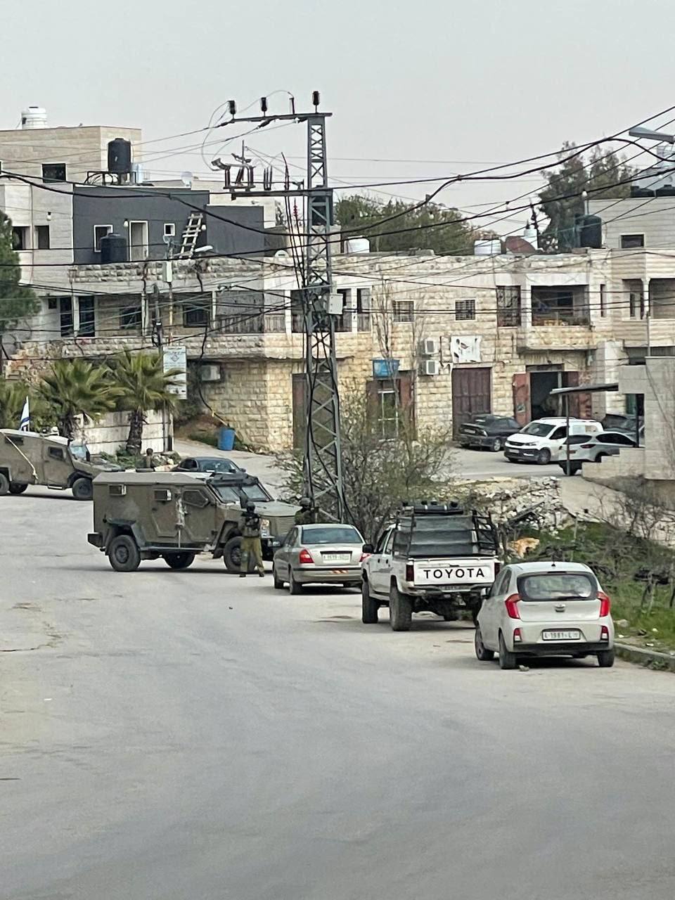 Israeli forces storm Beit Ummar north of Hebron