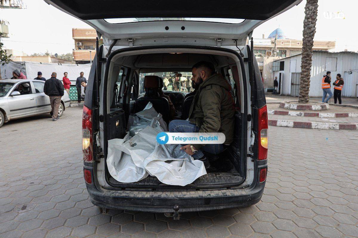 Palestinians mourn victims at Al-Aqsa Hospital, Deir el-Balah