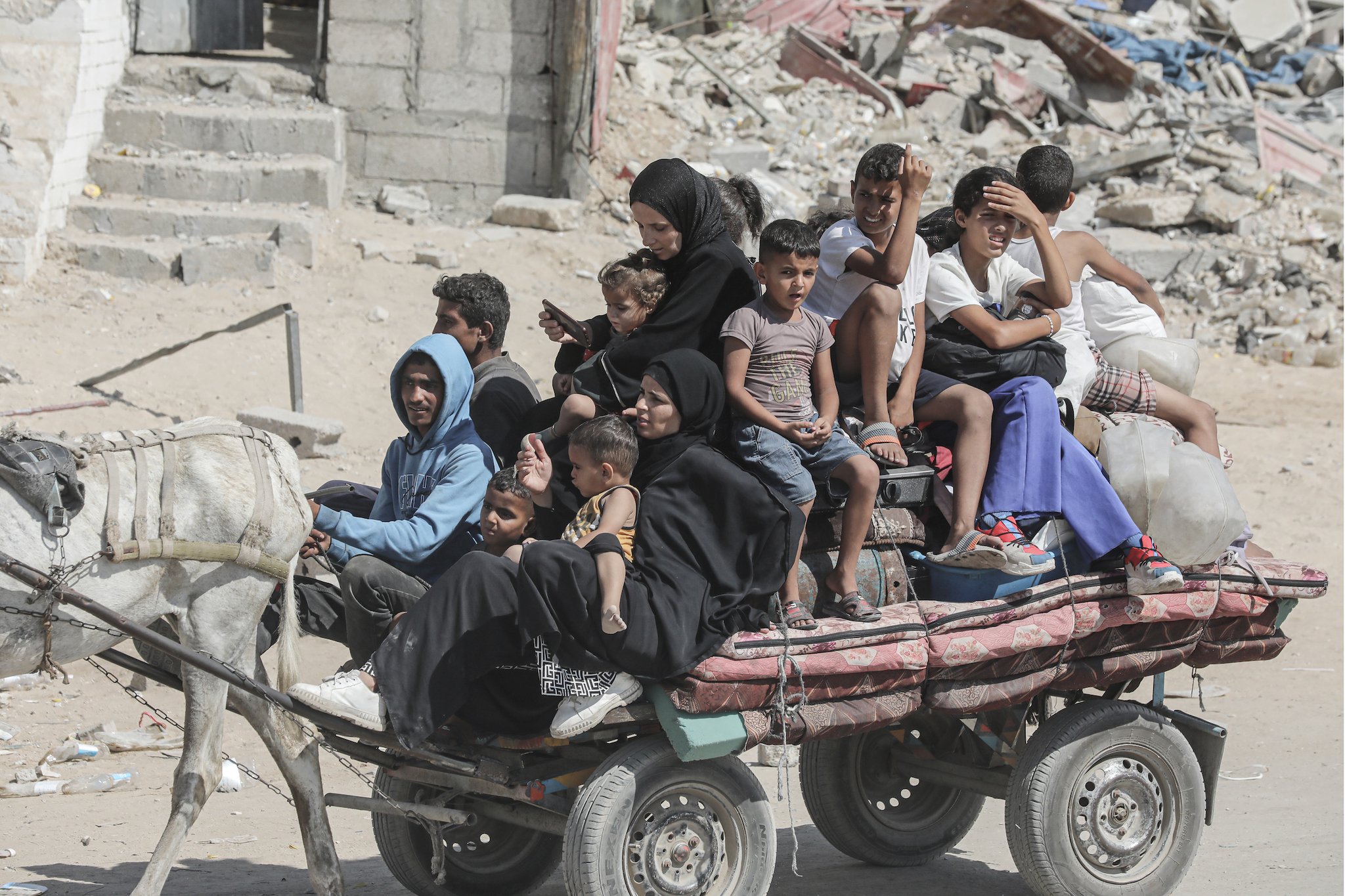 Israel orders forcible transfer of Palestinians from eastern Khan Younis and Rafah