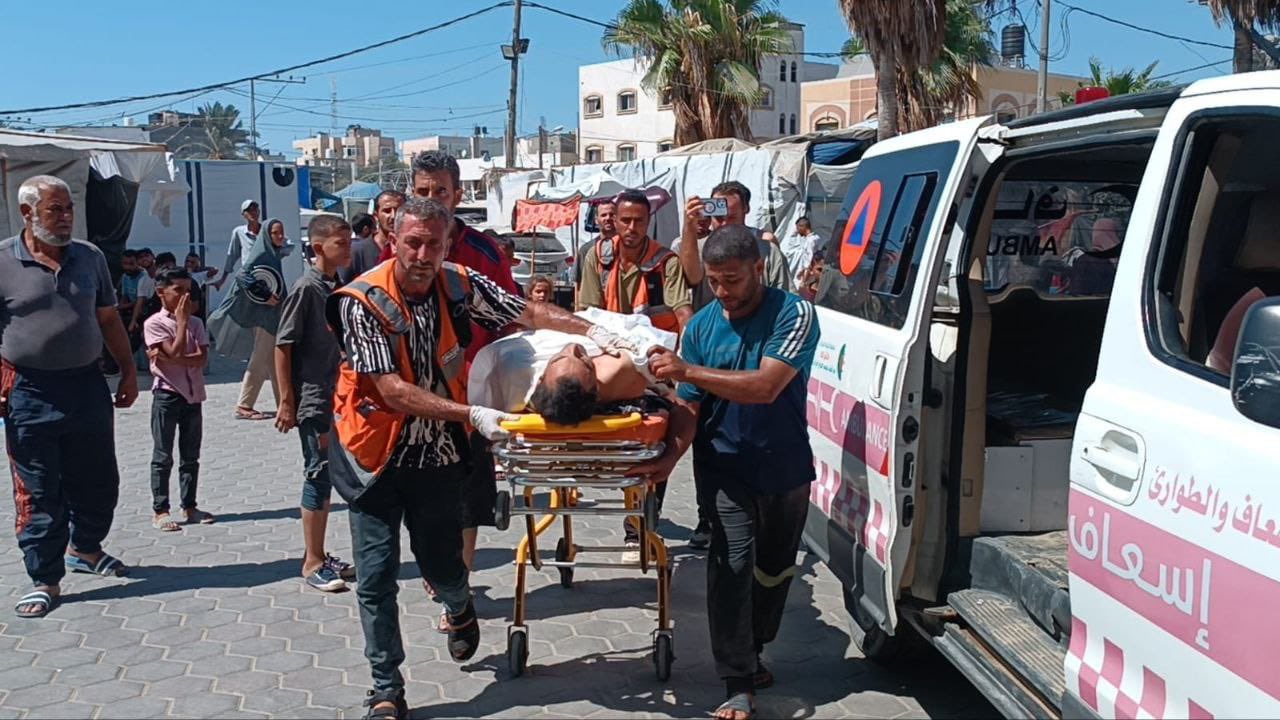 Four wounded by Israeli attacks in Gaza City and Khan Younis
