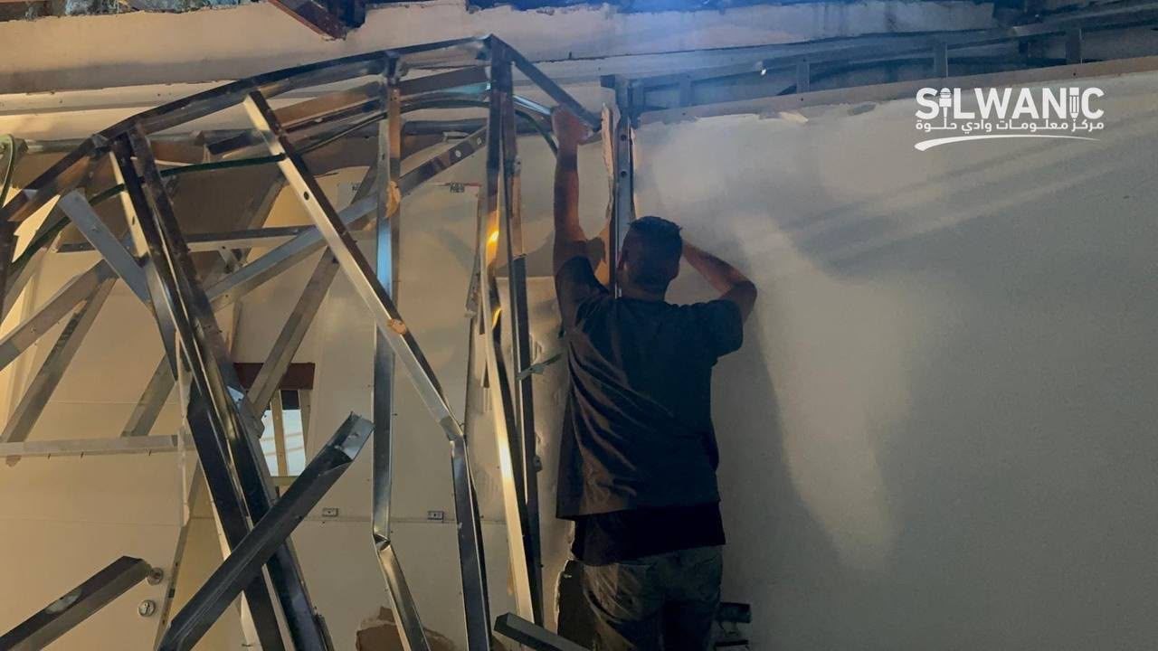 Palestinian forced to demolish own home in Silwan, Jerusalem