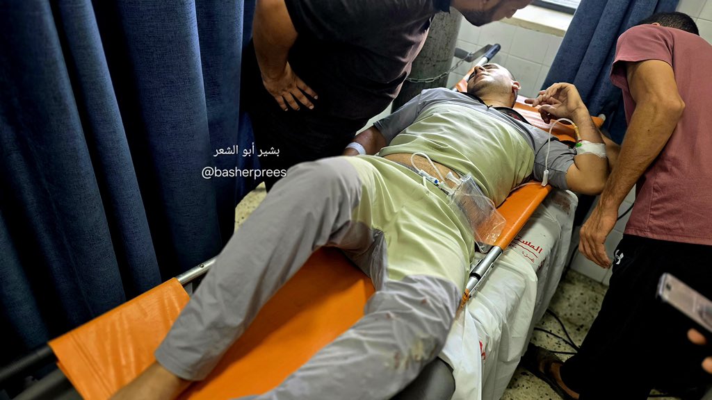 Journalist Izzidine al Batch wounded by Israeli drone in Gaza City