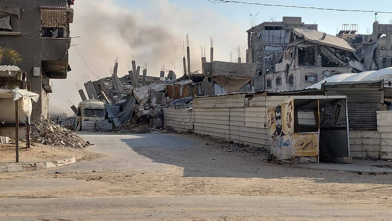 Israeli artillery targets Jalal Street in central Khan Younis