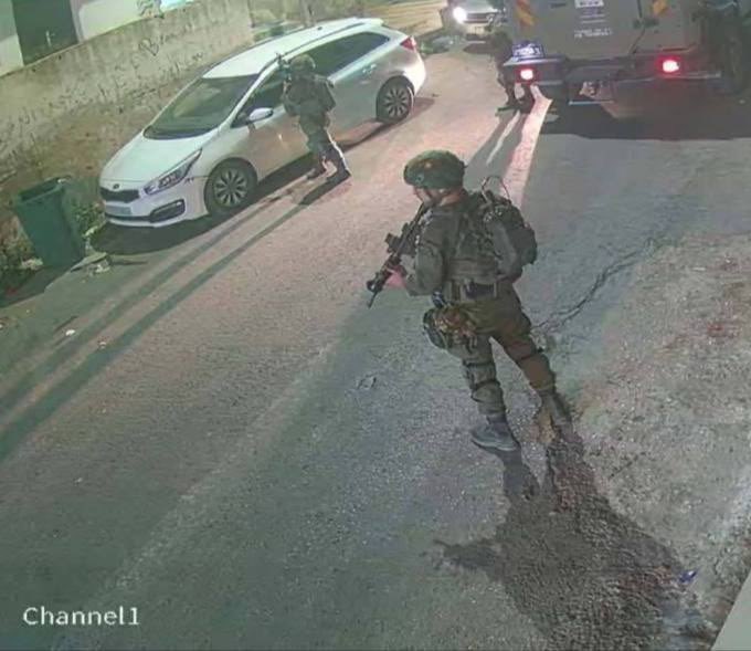 Israeli forces open fire storming Qarawat Bani Zeid, West Bank