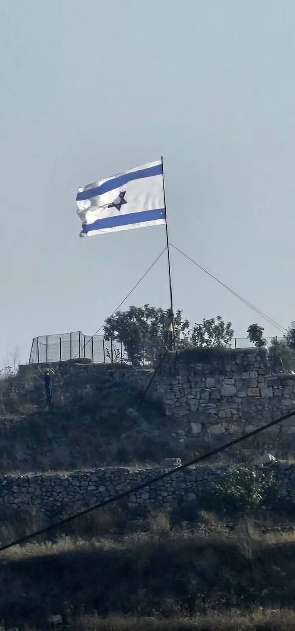 Israeli settlers storm Deir Ammar village in West Bank