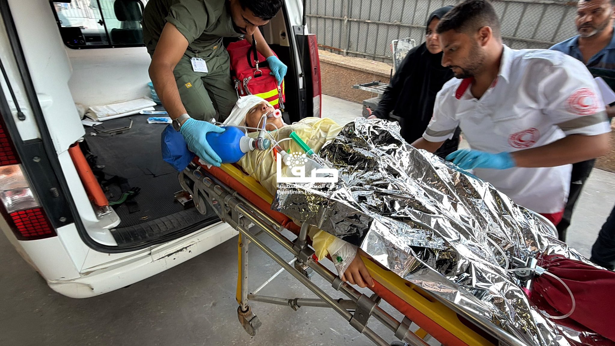 MoH: Israeli forces kill one, wound 10 in Gaza