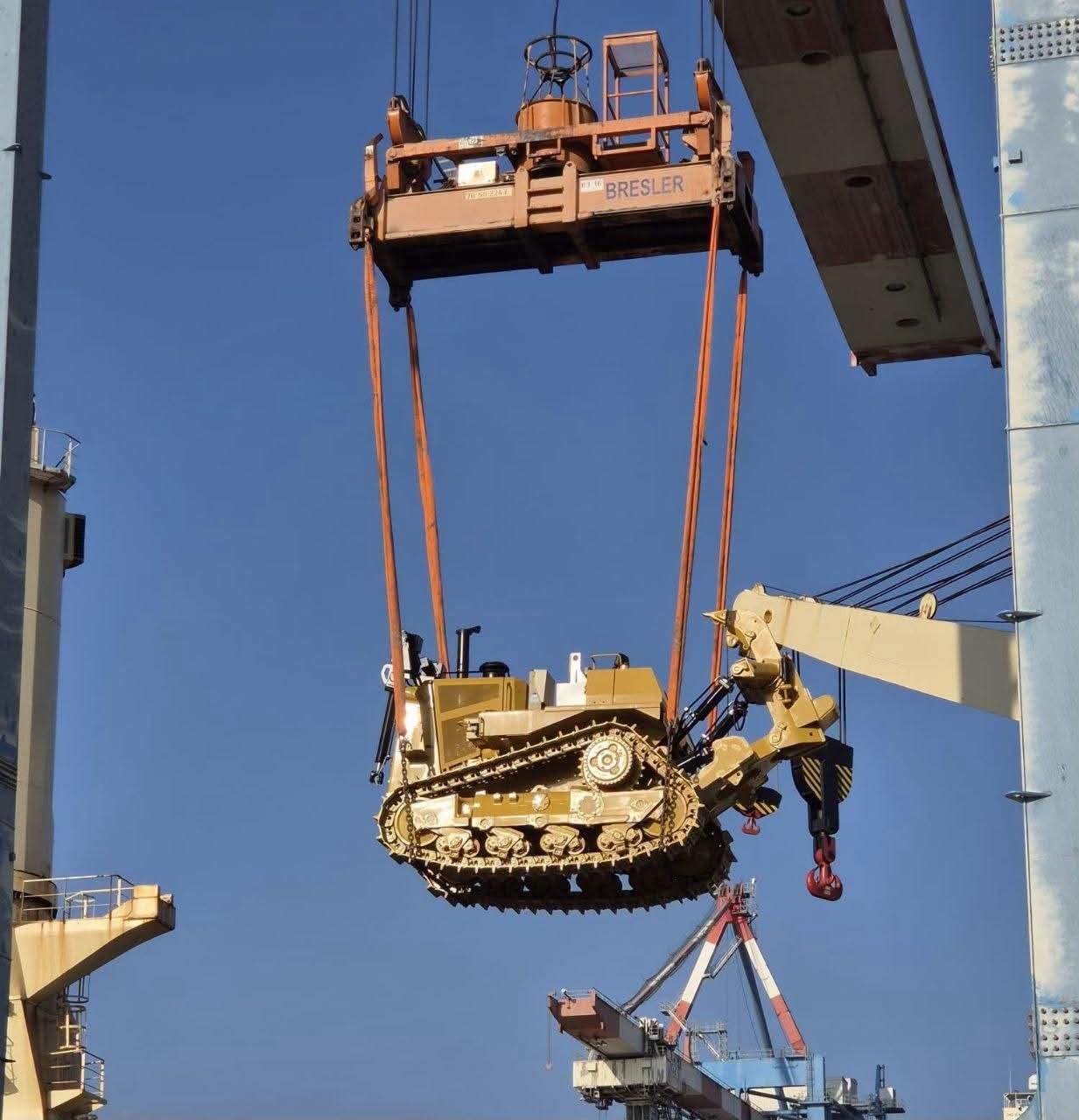 Military equipment including D9 bulldozers arrives at Haifa port