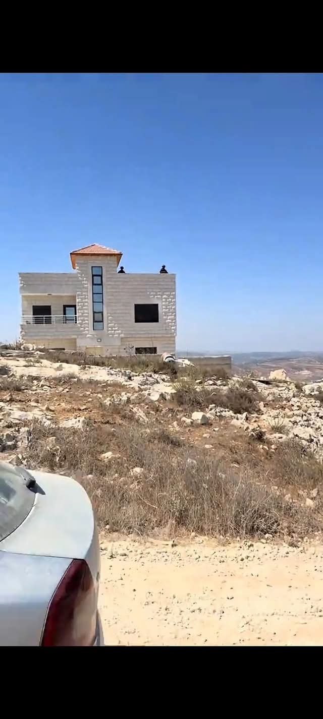 Israeli forces occupy Asida family home in Tell, West Bank