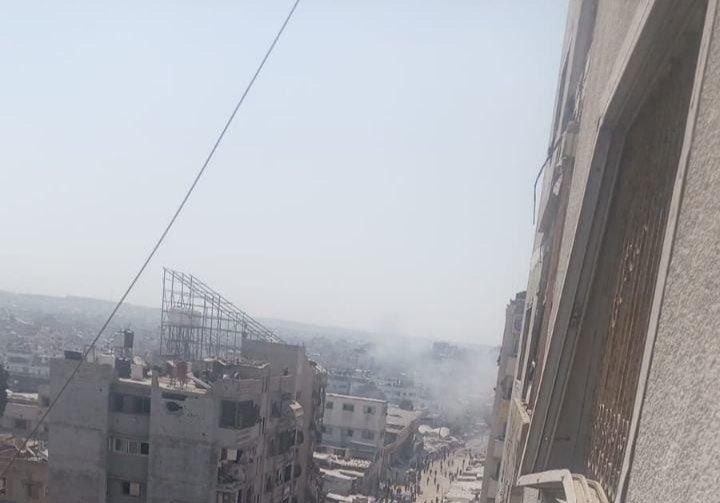 Israeli airstrike hits displacement tent near Al-Qattan Center in Gaza City