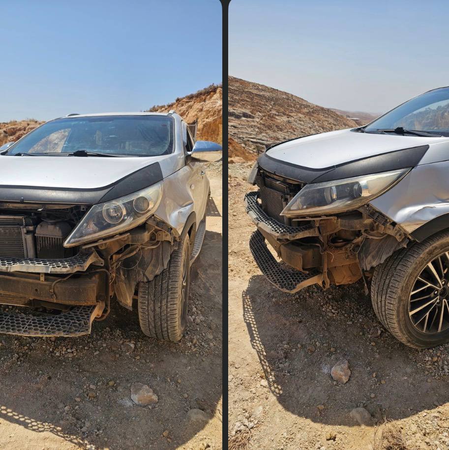Israeli settlers attack Palestinian vehicle in Deir Dibwan, Ramallah