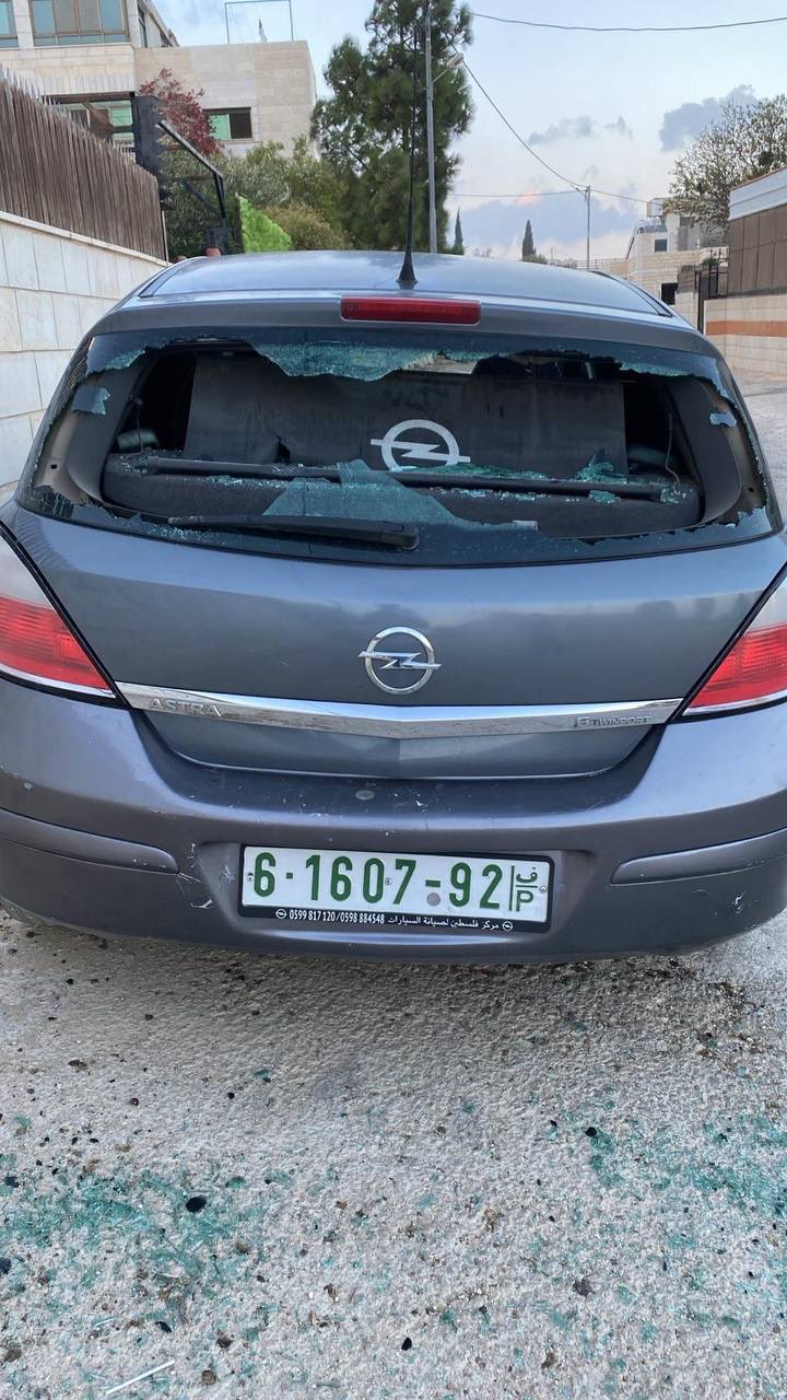 Israeli settlers vandalize Palestinian vehicles in Burqa, West Bank