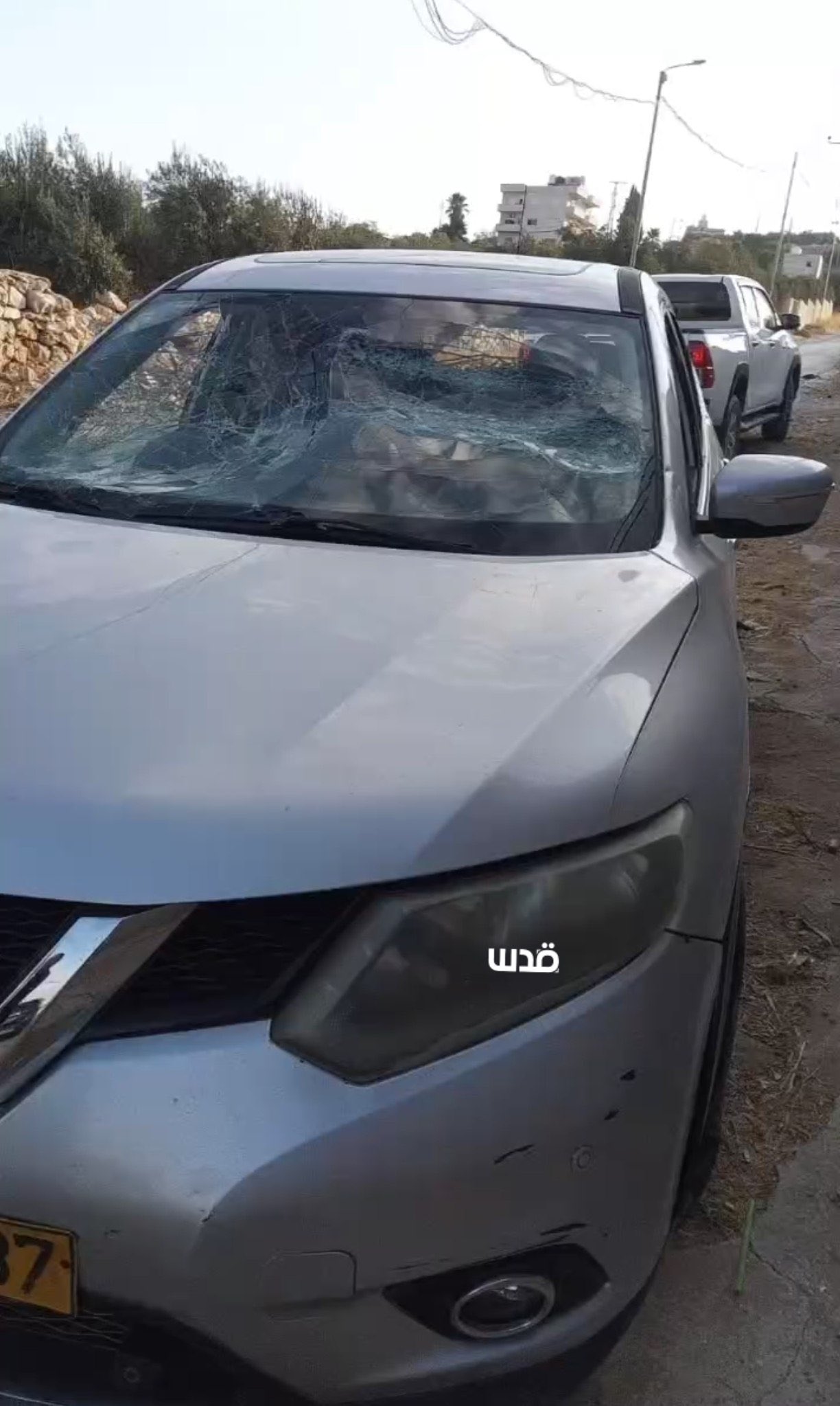 Israeli settlers vandalize Palestinian vehicle in Bethlehem