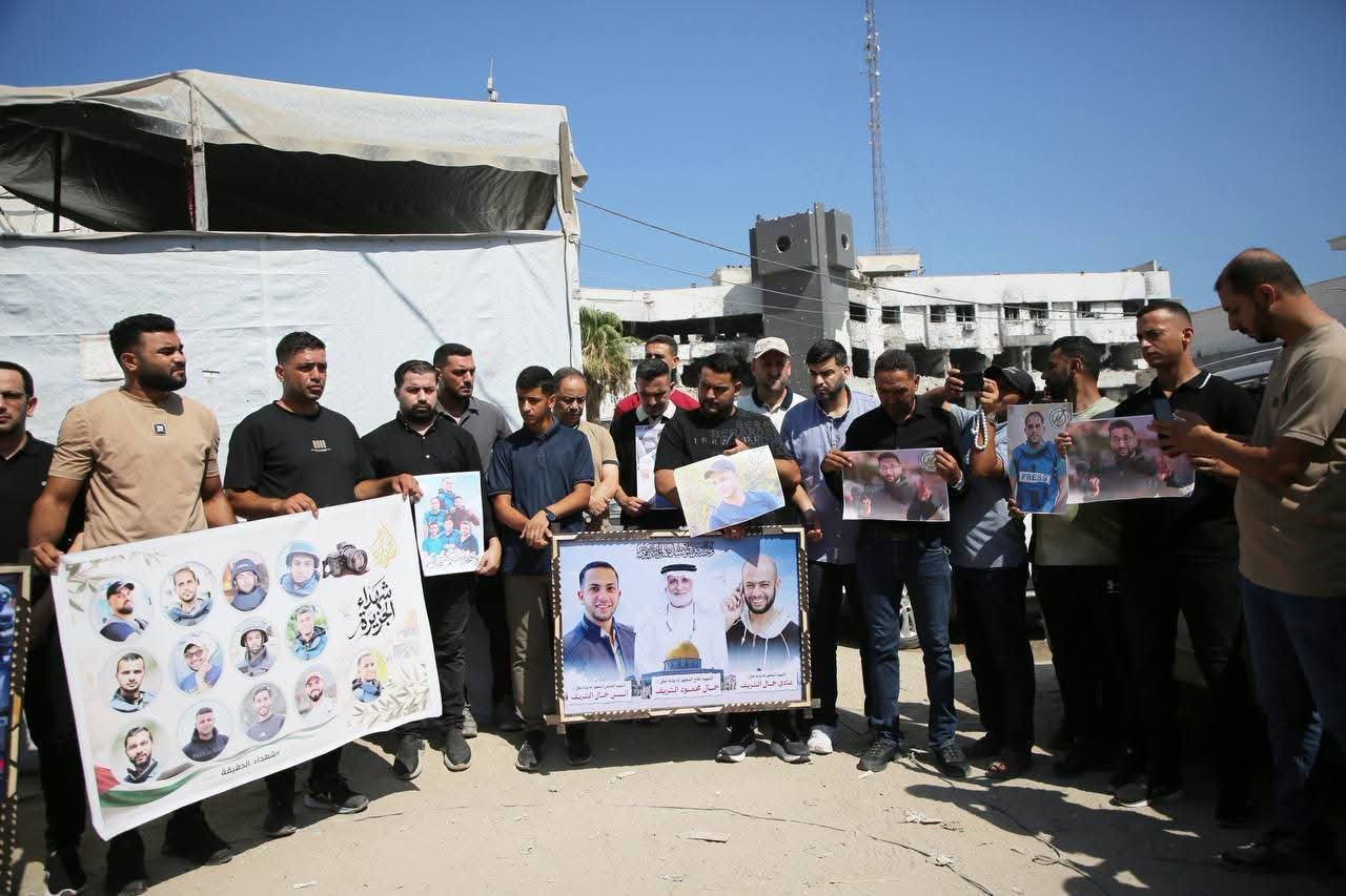 Gaza City vigil honors slain journalists Anas Al-Sharif and colleagues