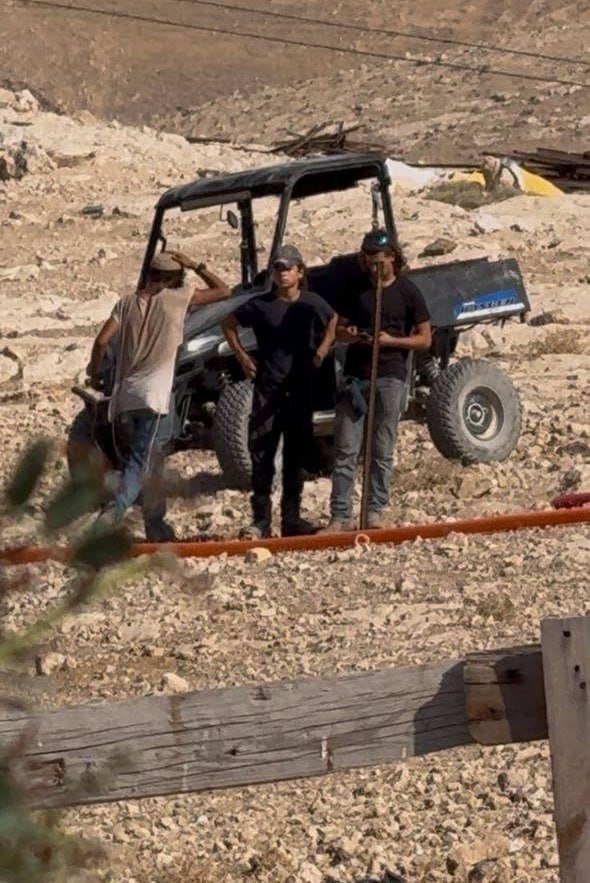 Israeli settlers cut water pipeline to Bedouin communities in Jerusalem