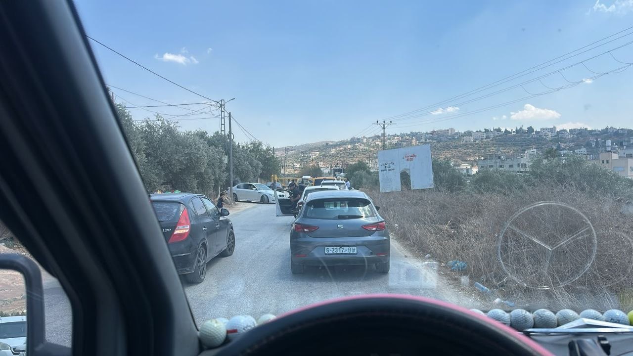 Israeli forces block entrance to Burin village near Nablus