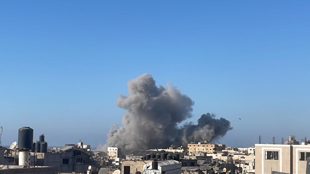 Israeli aircraft bombard Al-Shati’ refugee camp in Gaza City