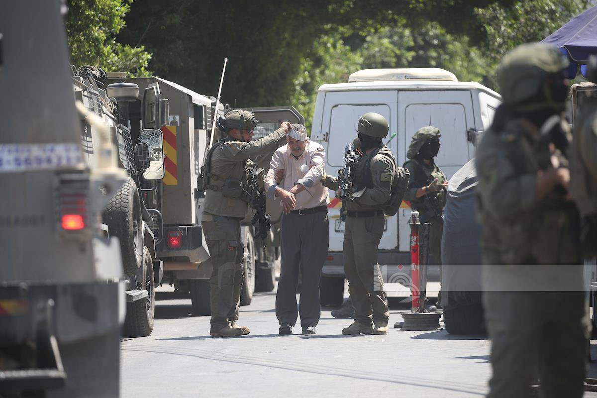 Israeli forces storm Balata refugee camp, arrest Palestinian