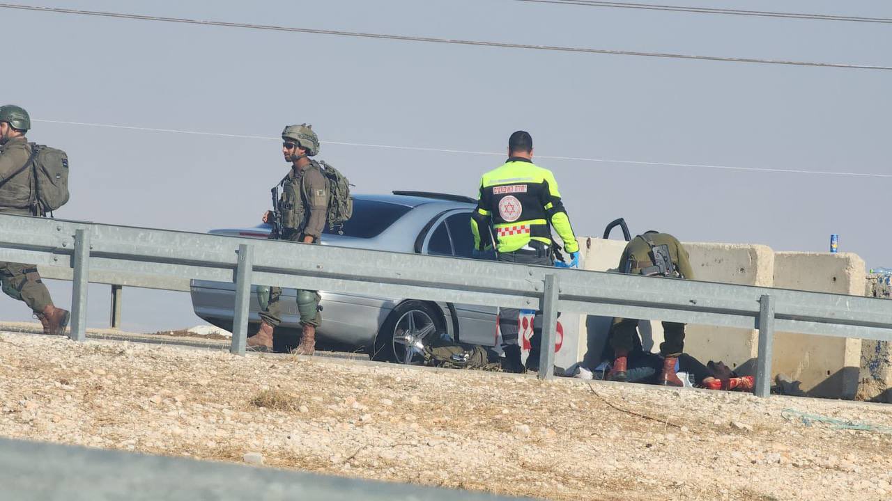 Israeli soldiers shoot Palestinian east of Ramallah