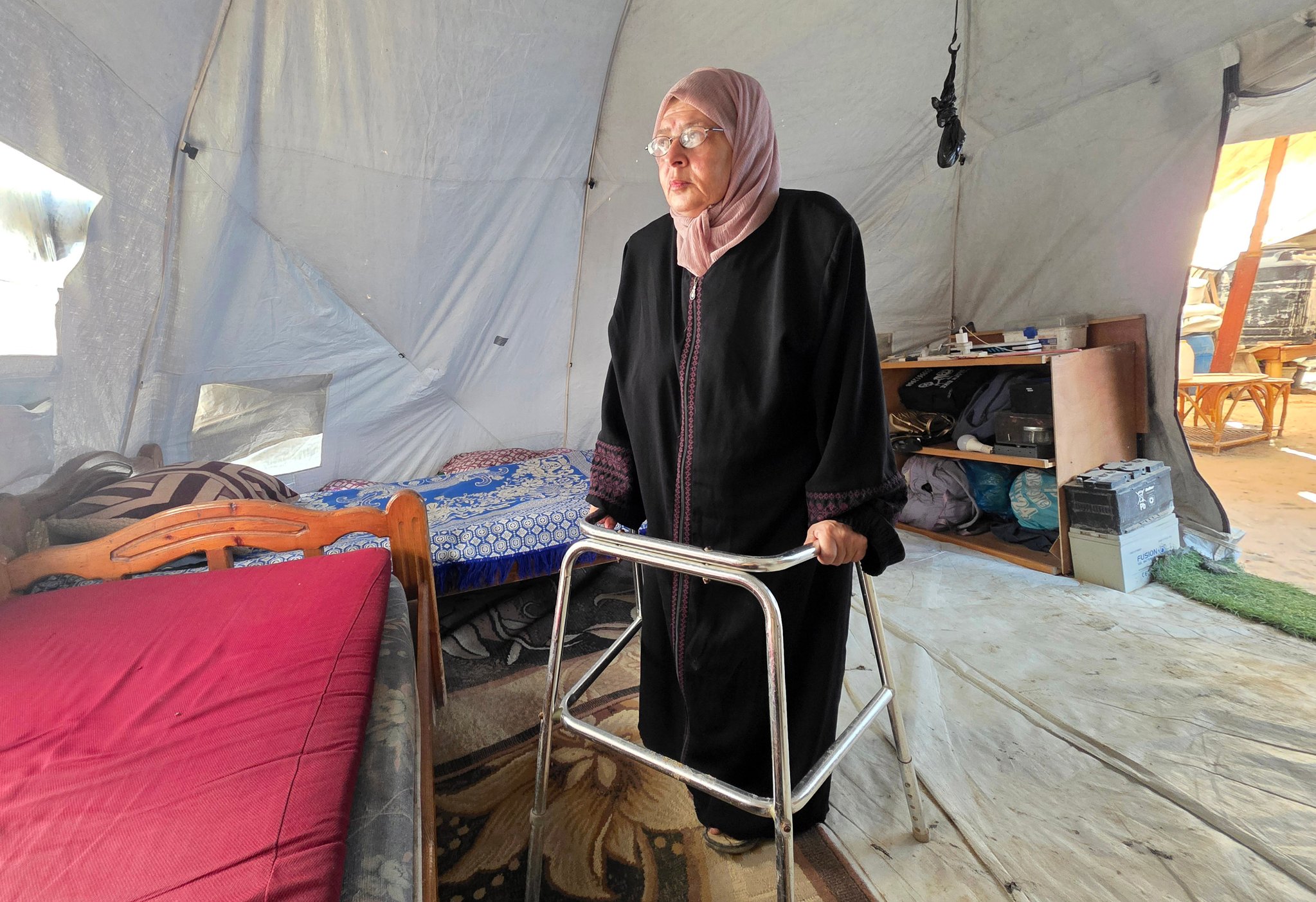 Gaza patient with pemphigus awaits medical evacuation in Khan Younis