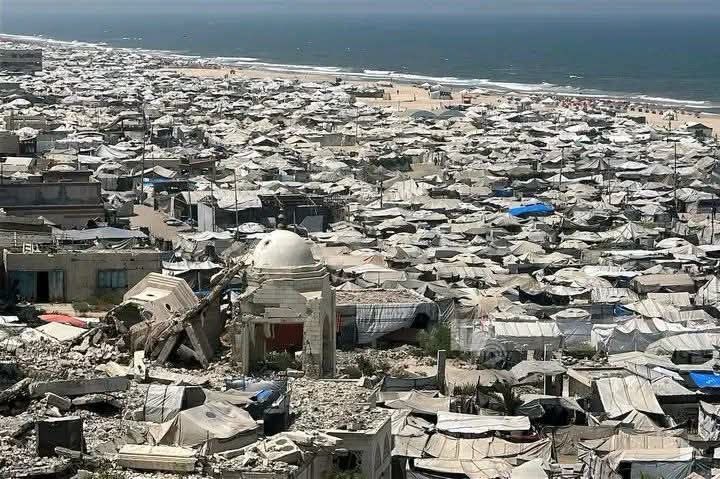 Worn-out tents only shelter for displaced Palestinians in Gaza