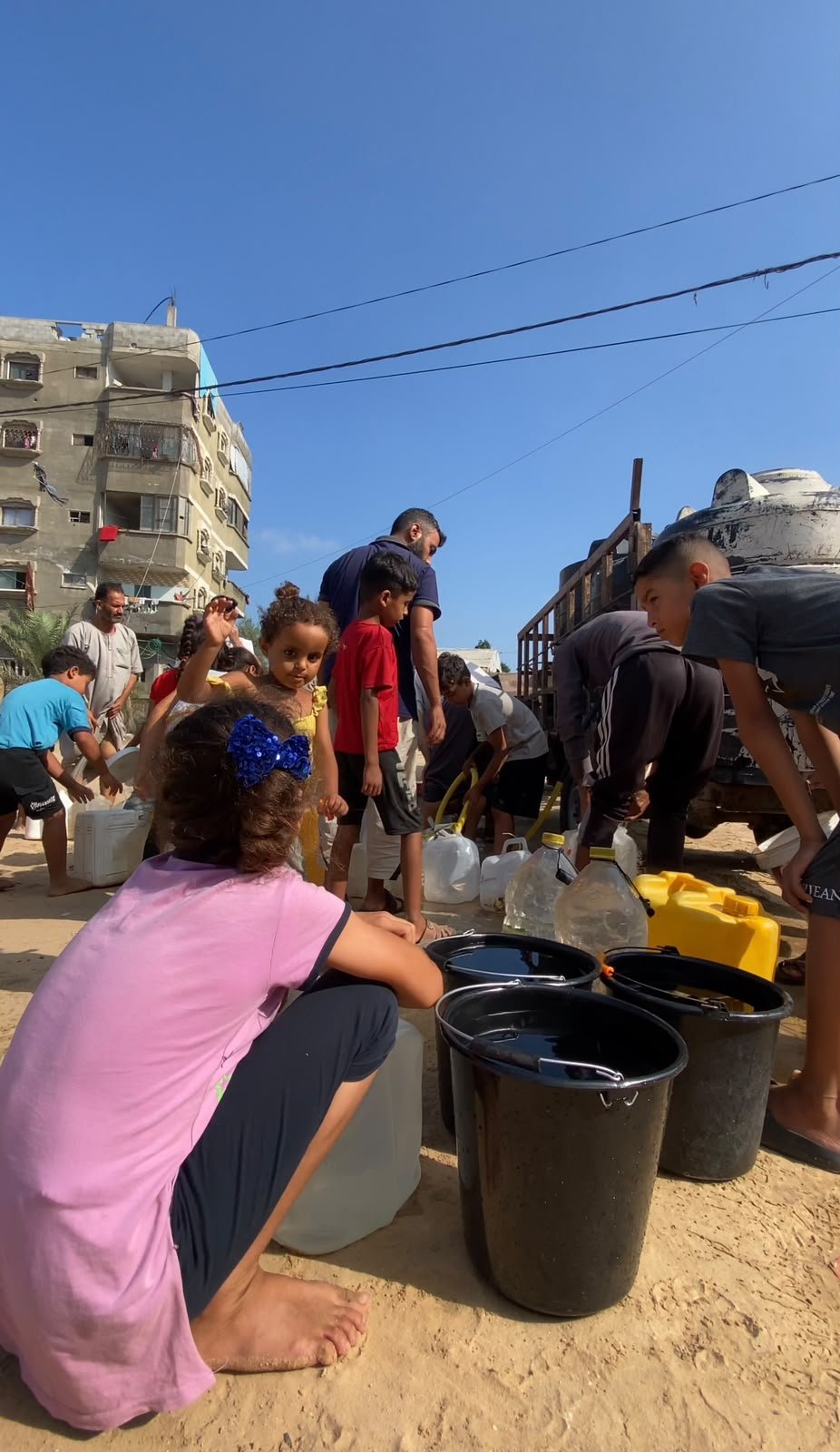 Clean water for displaced families in central Gaza