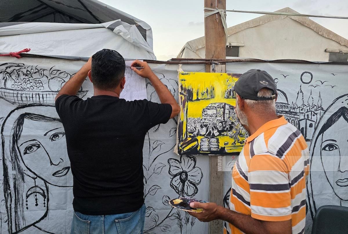 Palestinian artist documents Gaza war from displacement tent in Al-Mawasi