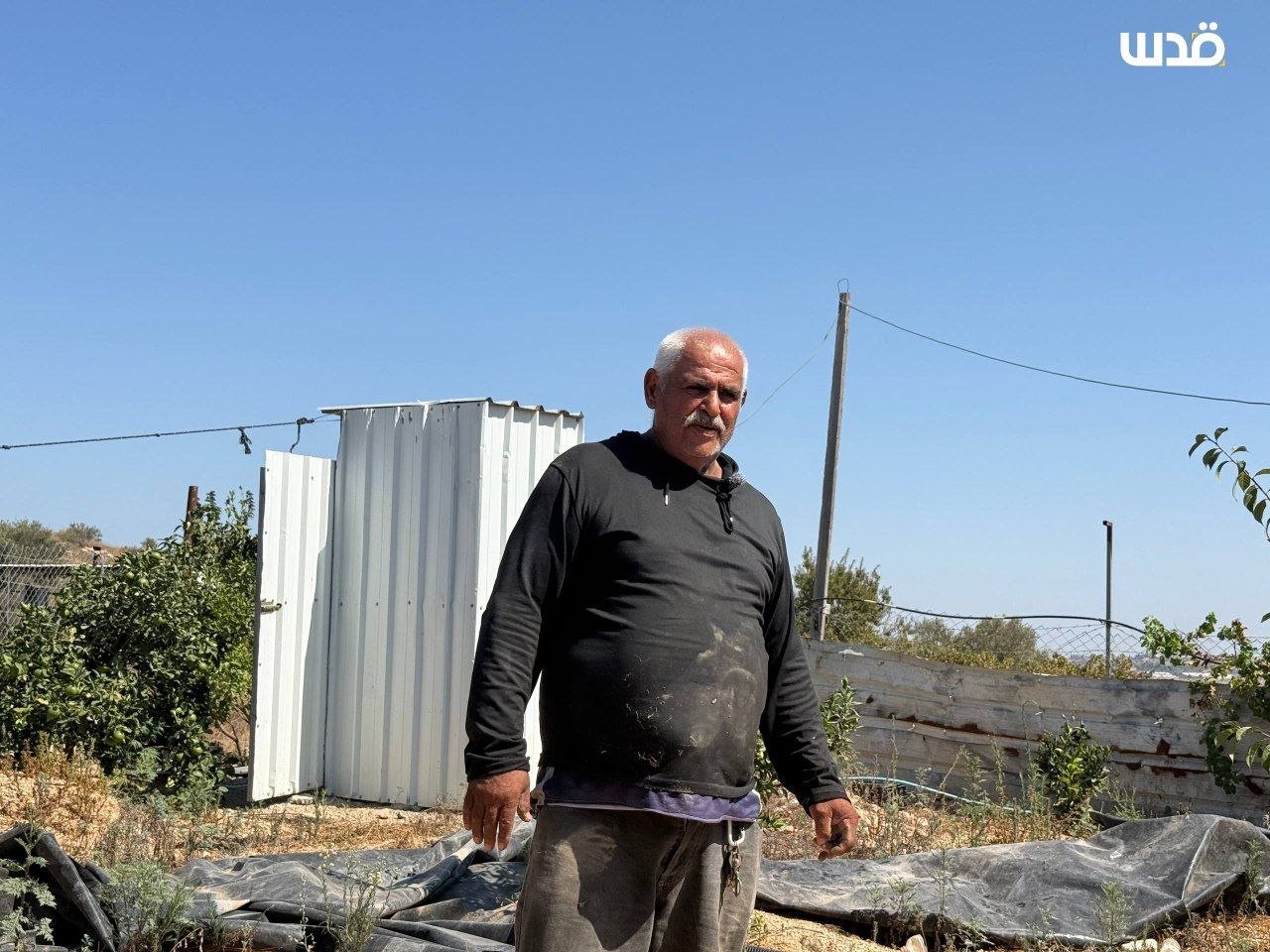 Israeli forces force Palestinian to dismantle shop near Tulkarm
